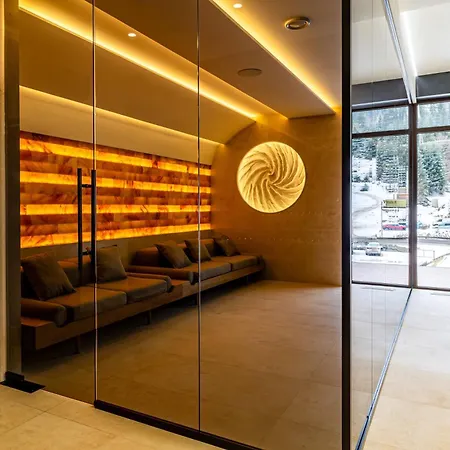 Continental Hotel 4*