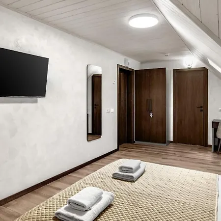 Continental 4*